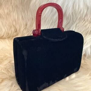 Ande’ 1950s Elegant Black Velvet Handbag Amber Color Lucite / Bakelite?  Handle